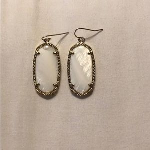 Kendra Scott Elle earrings